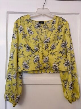Yellow Floral V-Neck Long Sleeve Crop Top